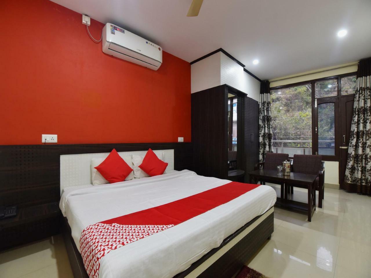 Oyo 28027 Hotel Dhruv Mandi Luaran gambar